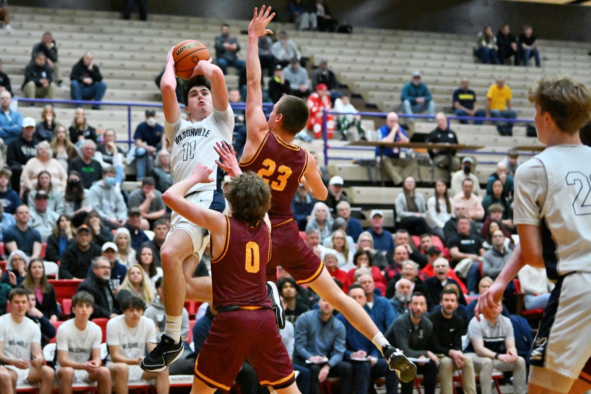 a Wilsonville Redmond 5A Oregon boys basketball quarterfinal 2024 Leon Neuschwander 57